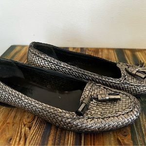 Stuart Weitzman Metallic Tassel Low Heel Slip-on Size 8M